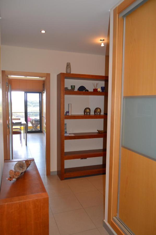 Apartamento frente ao mar com piscina de água salgada Quarteira Exterior foto