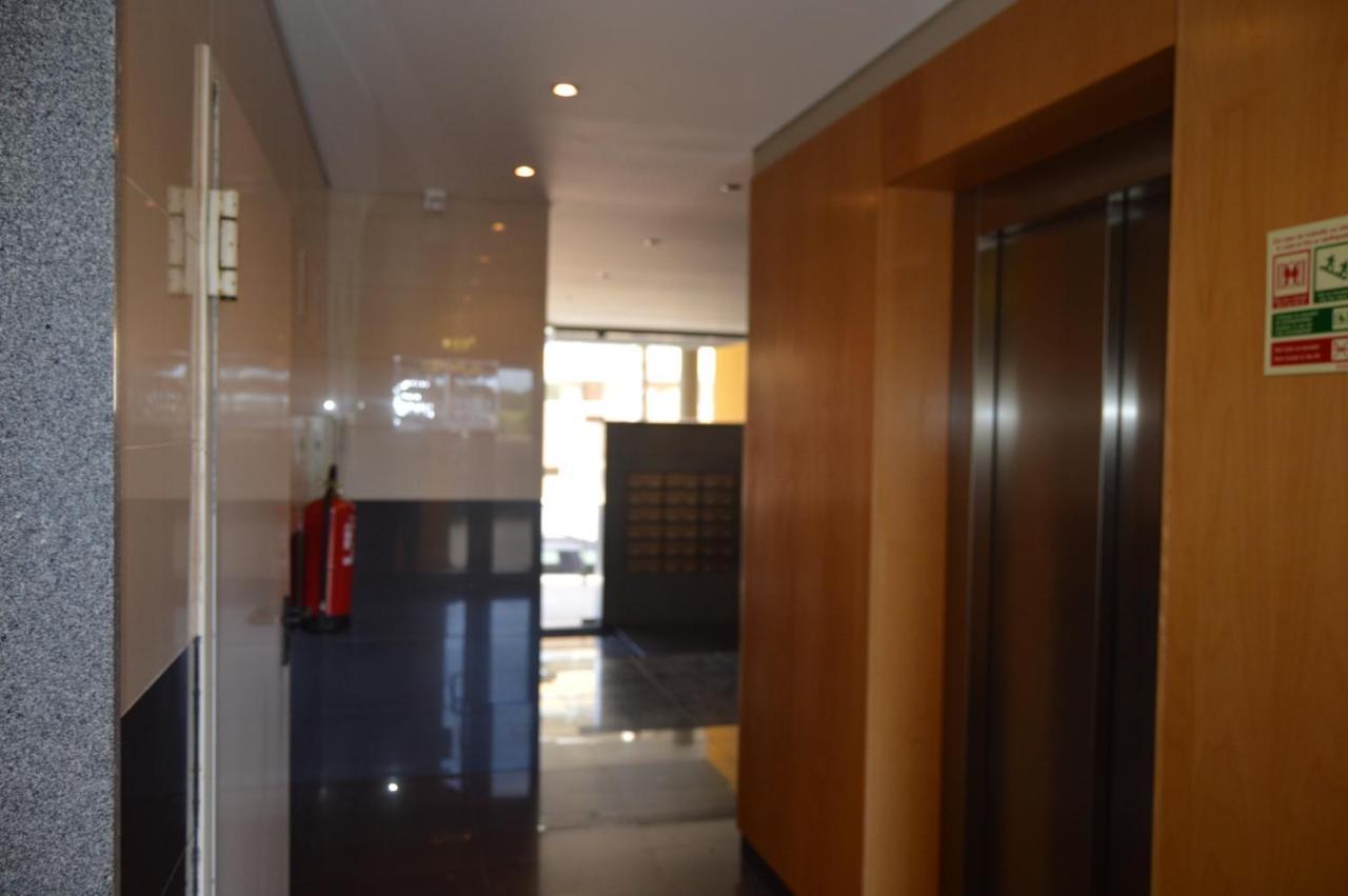 Apartamento frente ao mar com piscina de água salgada Quarteira Exterior foto